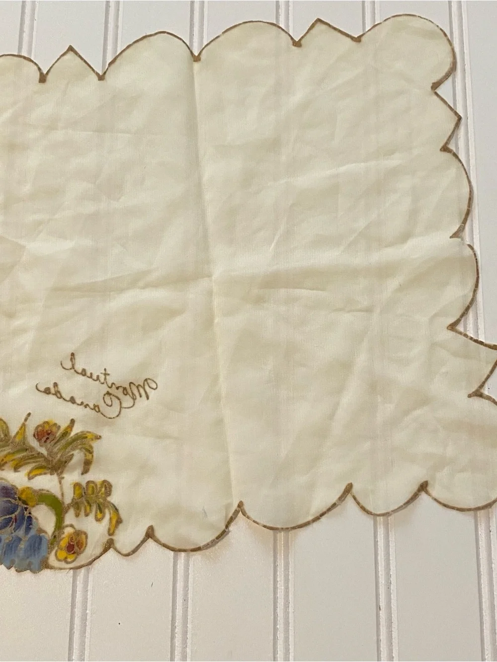 Women’s Cream Floral Embroidered Shortsmntreol Canada collection souvenir